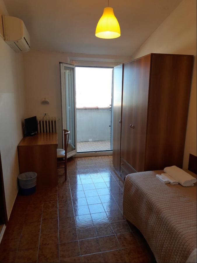 Albergo Italia Ancône Extérieur photo