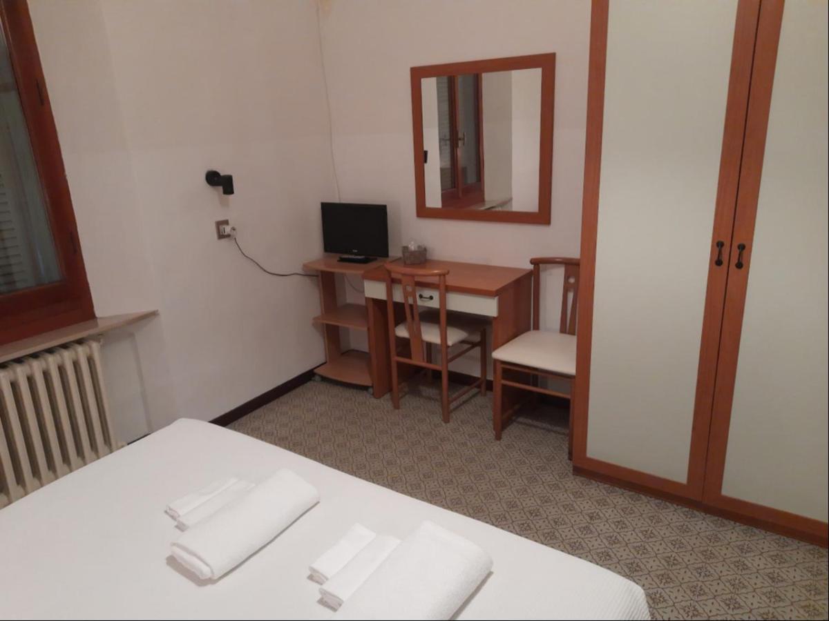 Albergo Italia Ancône Extérieur photo