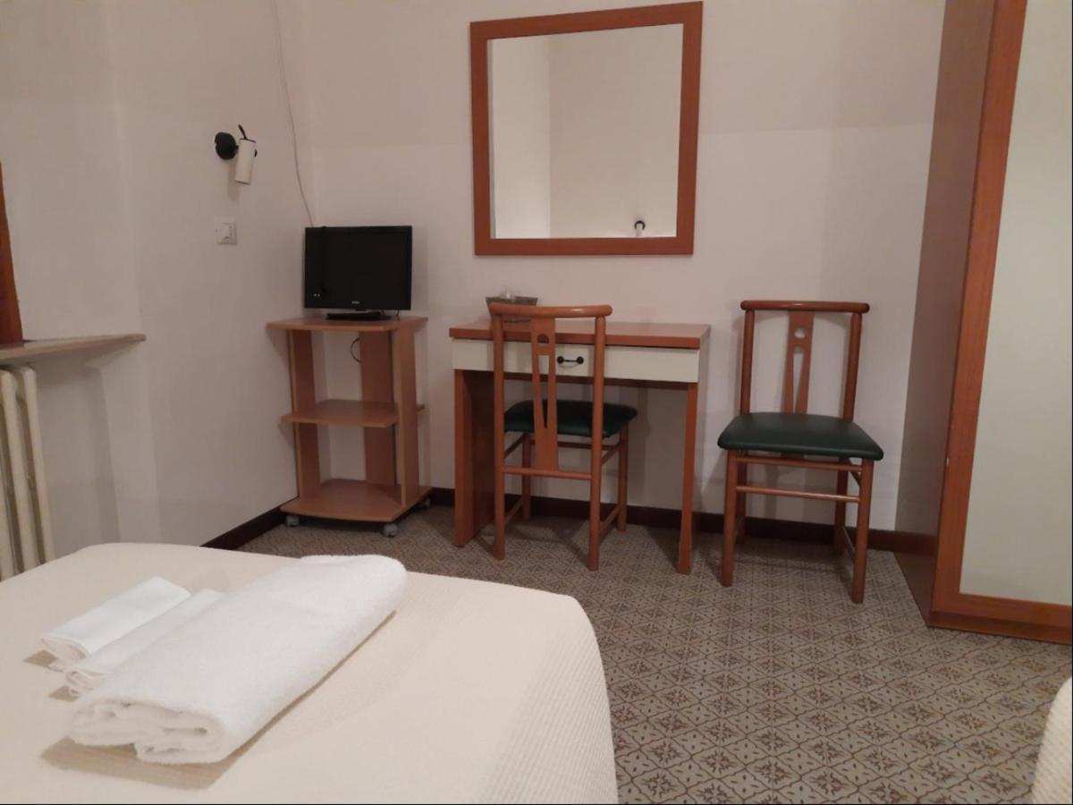 Albergo Italia Ancône Extérieur photo