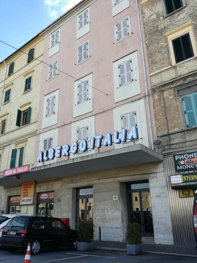 Albergo Italia Ancône Extérieur photo
